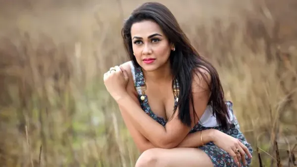 ধারাবাহিক নাটকে চিত্রনায়িকা আইরিন