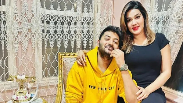 দশ বছর পর যুক্তরাষ্ট্রে এক হলেন বাপ্পী-মাহি