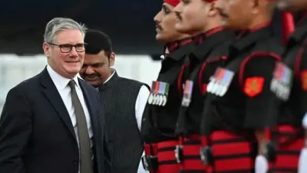 ভারত সফরে স্টারমারের বার্তা: ভিসা নীতিতে পরিবর্তন নয়, গুরুত্ব বাণিজ্যে