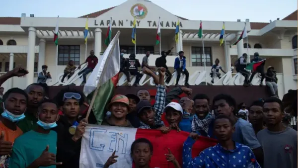 জেন-জি বিক্ষোভের মুখে পালালেন মাদাগাস্কারের প্রেসিডেন্ট
