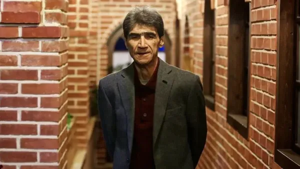 ইরানের বিখ্যাত নির্মাতা নাসের তাঘভাই আর নেই