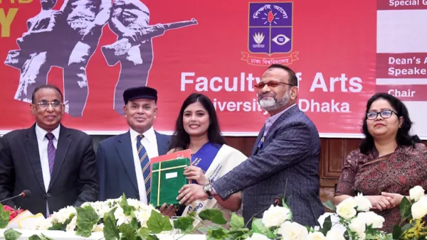 ডিনস অ্যাওয়ার্ড পেলেন ঢাবির ১০ শিক্ষক ও ১৫৬ শিক্ষার্থী