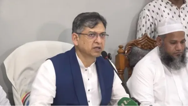 নামের সঙ্গে ইসলাম থাকলেই ইসলামী দল হয় না: সালাহউদ্দিন