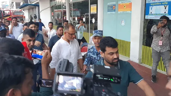 শাহজালাল বিমানবন্দরের অগ্নিকাণ্ড পরিদর্শনে বিমান উপদেষ্টা