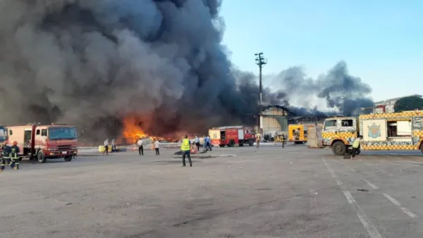 ৪ ঘণ্টা পরও নিয়ন্ত্রণে আসেনি শাহজালাল বিমানবন্দরের আগুন 