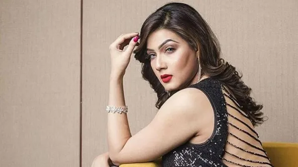 ফের বিয়ের পোস্ট মাহিয়া মাহির