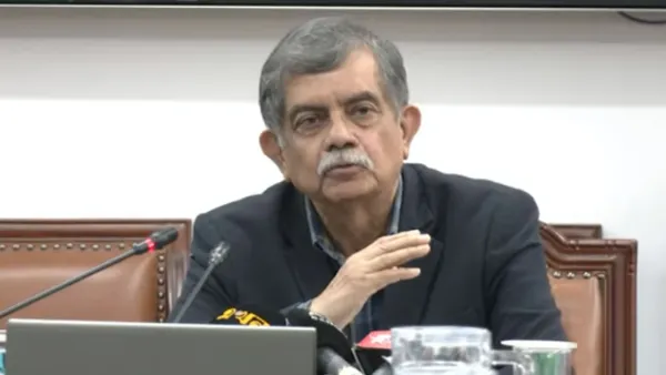 আন্দোলনরত শিক্ষকদের ক্লাসে ফেরার আহ্বান উপদেষ্টার