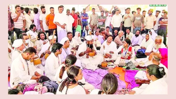 ভাঙল মিলনমেলা, বাড়ি ফিরছেন সাধু-ভক্তরা