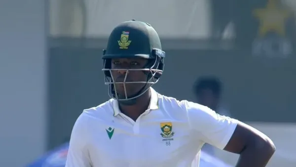 ব্যাটে ঝড় তুলে ১১৯ বছরের রেকর্ড ভাঙলেন ‘বোলার’ রাবাদা