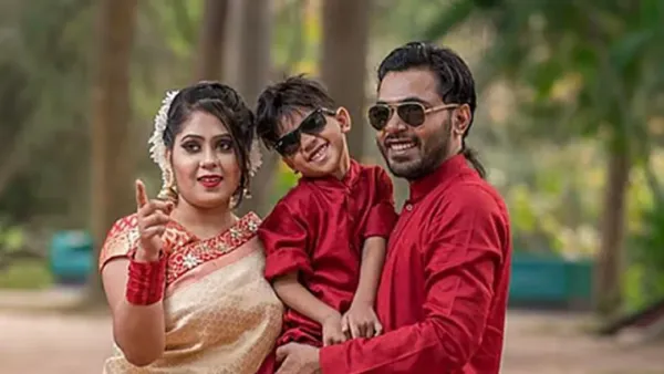 তৃতীয় ছেলের বাবা হলেন আরফিন রুমি