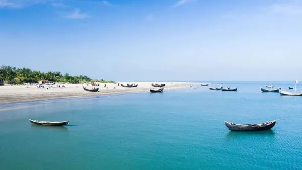 সেন্টমার্টিনকে রক্ষায় নতুন ১২ নির্দেশনা