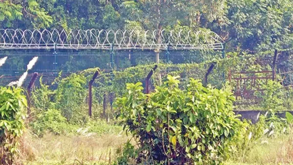 অবৈধভাবে ভারতে প্রবেশের সময় ৮ বাংলাদেশি আটক