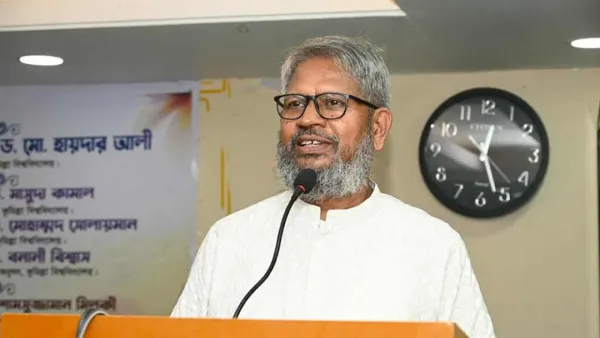 সাংবাদিকদের টাকা-মোবাইল কিনে দেয় শিক্ষকরা: কুবি উপাচার্য