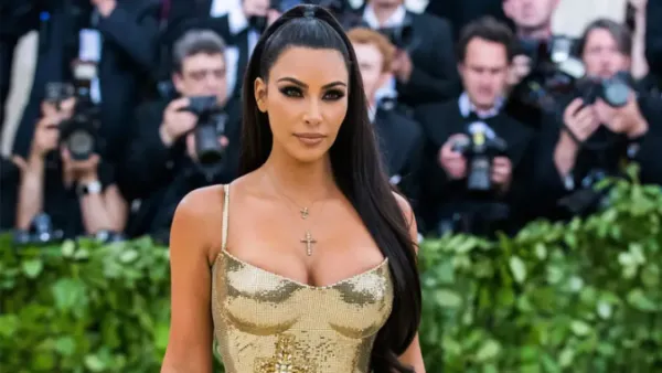 বিরল রোগে ভুগছেন কিম কার্দাশিয়ান