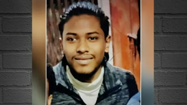 পুরান ঢাকায় প্রেমিকার বাসার সিঁড়িতে প্রেমিকের লাশ