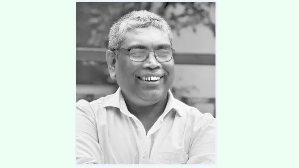 বুদ্ধিজীবীগণ, নিরপেক্ষতার মুখোশটা রাখুন