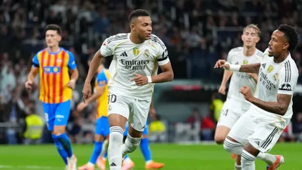 এবমাপ্পের জোড়া গোলে ভ্যালেন্সিয়াকে উড়িয়ে দিল রিয়াল