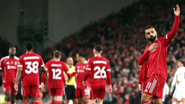 সালাহর ২৫০ গোলের মাইলফলকে লিভারপুলের স্বস্তির জয়