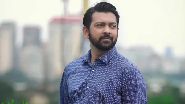 উপস্থাপনায় ফিরলেন তাহসান খান