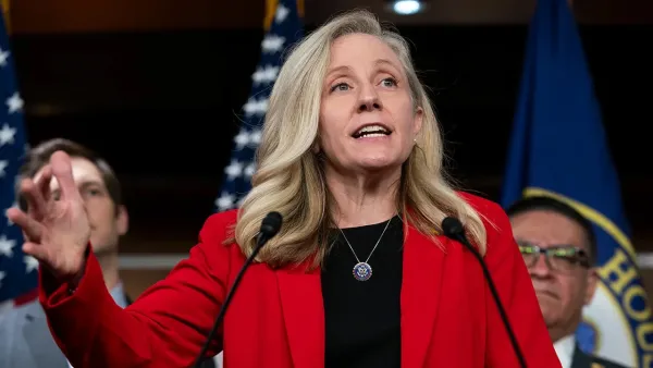 ভার্জিনিয়ার গভর্নর নির্বাচনে ডেমোক্র্যাট স্প্যানবার্গারের জয়