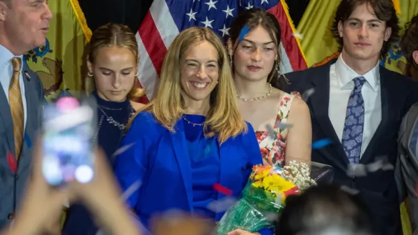 নিউ জার্সির প্রথম নারী গভর্নর হলেন মিকি শেরিল