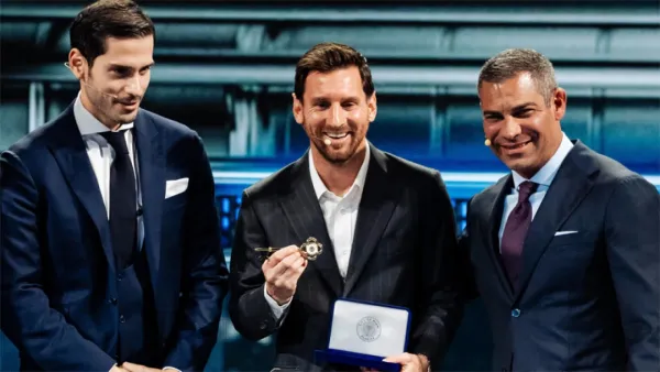 মেসির হাতে মায়ামির চাবি