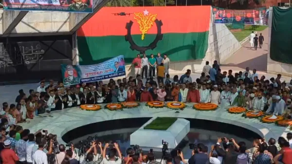 জিয়াউর রহমানের সমাধিতে শ্রদ্ধা জানাতে নেতাকর্মীদের ঢল