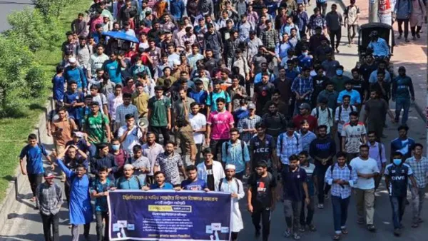 প্রকৌশলীদের আলটিমেটামের সমাপ্তি, পুনরায় রাজপথে রুয়েট শিক্ষার্থীরা