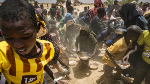 সুদানে গণহত্যা ঢাকতে লাশ পুড়িয়ে ফেলছে আরএসএফ
