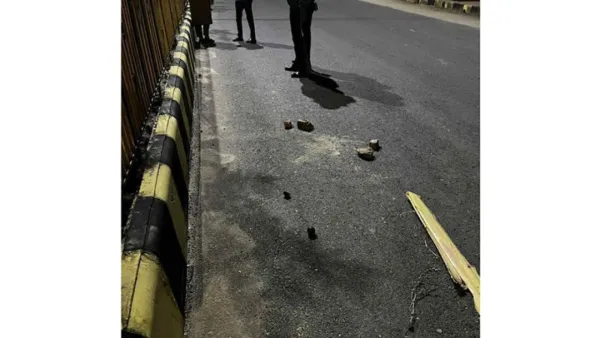 আওয়ামী লীগের পরিত্যক্ত কার্যালয়ের সামনে ককটেল বিস্ফোরণ