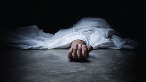 গলায় ওড়না পেঁচানো স্কুলছাত্রীর ঝুলন্ত মরদেহ উদ্ধার