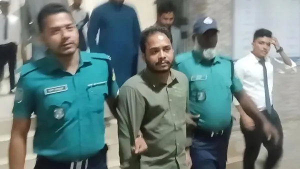 রুয়েটে পরীক্ষা দিতে এসে ছাত্রলীগ কর্মী আটক, পুলিশে সোপর্দ