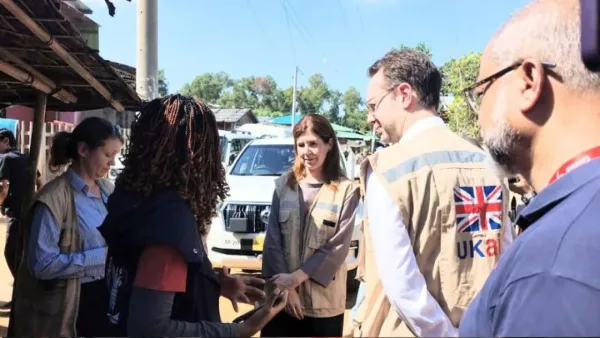 রোহিঙ্গা ক্যাম্পে ব্রিটিশ মন্ত্রী জেনি চ্যাপম্যান
