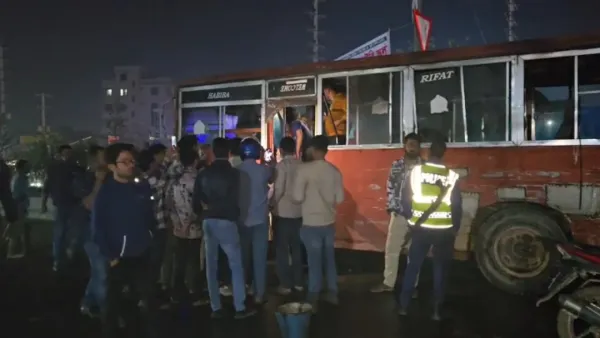 সাভারে পার্কিং করে রাখা বাসে আগুন