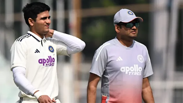 ঘাড়ের চোটে কলকাতা টেস্ট থেকে ছিটকে গেছেন গিল