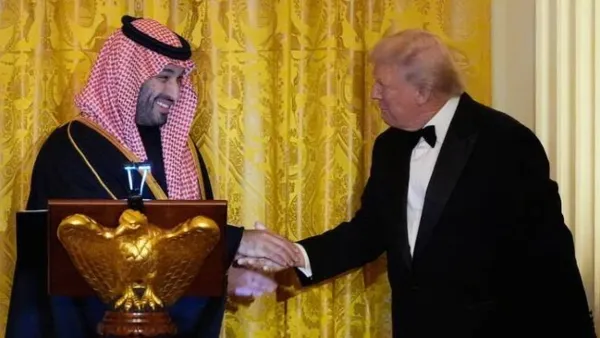 সৌদি আরবকে ন্যাটোর বাইরে প্রধান মিত্র ঘোষণা ট্রাম্পের