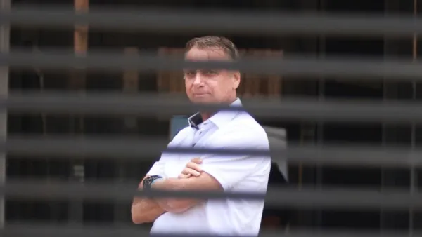 ব্রাজিলের সাবেক রাষ্ট্রপতি বলসোনারো গ্রেপ্তার