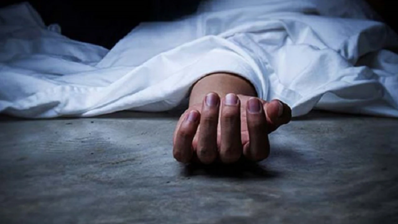 ছেলেকে বাঁচাতে গিয়ে প্রাণ গেল বাবার