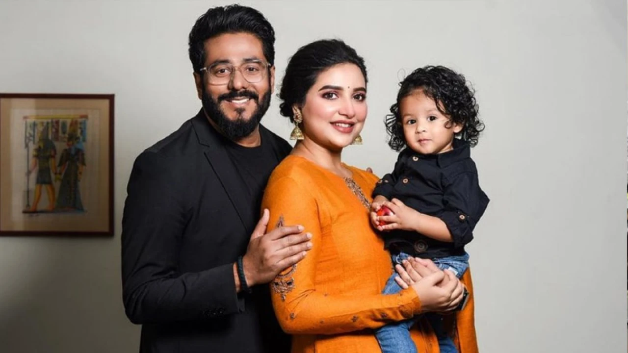 দ্বিতীয়বারের মতো বাবা-মা হলেন রাজ-শুভশ্রী