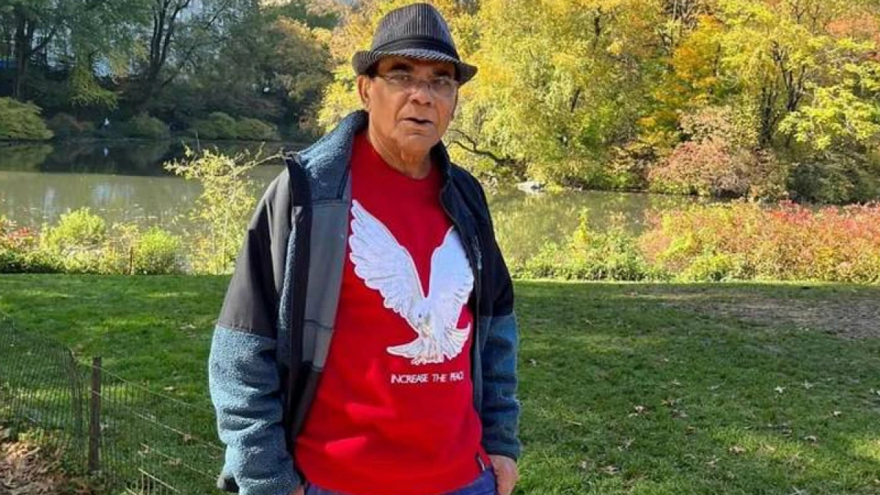 শিল্পীদের মধ্যে কেন শ্রদ্ধাবোধ নেই, জানালেন আহমেদ শরীফ