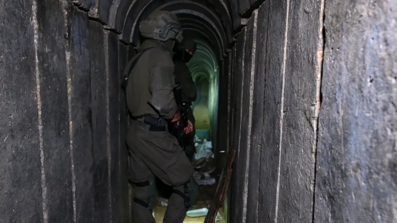 গাজার সুড়ঙ্গ ডুবিয়ে দিতে চায় ইসরায়েল