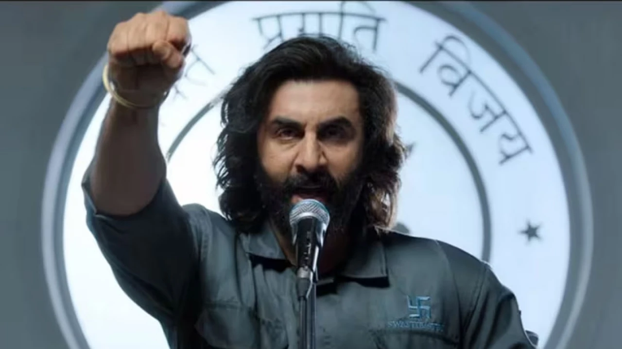 চার দিনেই ৪২৫ কোটি রুপি আয় করল ‘অ্যানিমেল’