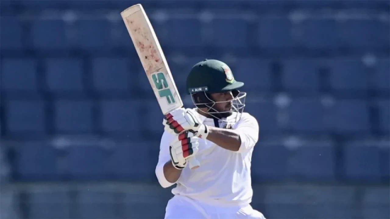 ২৬ রানের মধ্যে নেই ৫ উইকেট, ধ্বংসস্তূপের মাঝেও জাকিরের হাফ সেঞ্চুরি