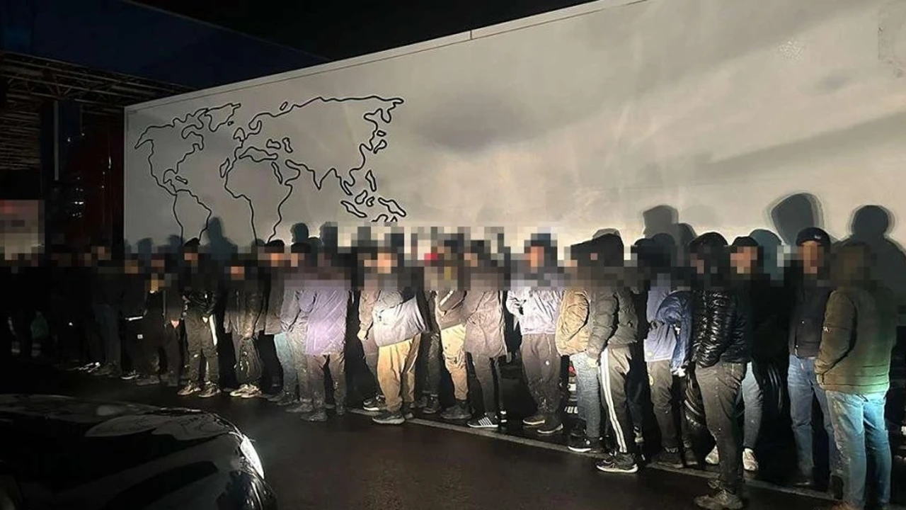 রোমানিয়া সীমান্তে বাংলাদেশিসহ ১০৪ অভিবাসী আটক