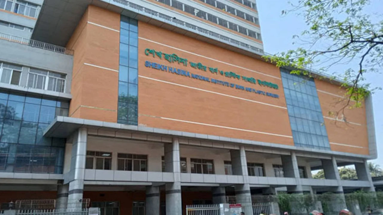 ফতুল্লায় গ্যাসলাইন লিকেজ থেকে আগুন, দগ্ধ ৪