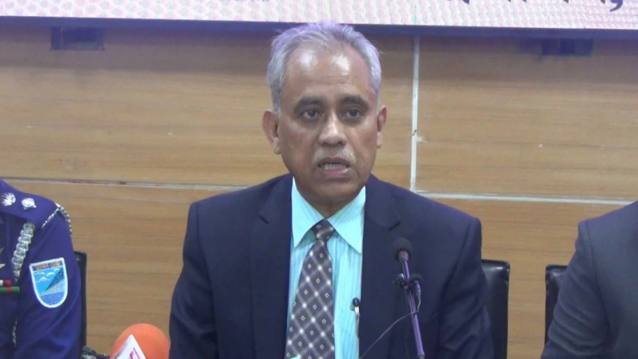 নির্বাচন নিয়ে বহির্বিশ্বের কোনো চাপ নেই: ইসি আলমগীর