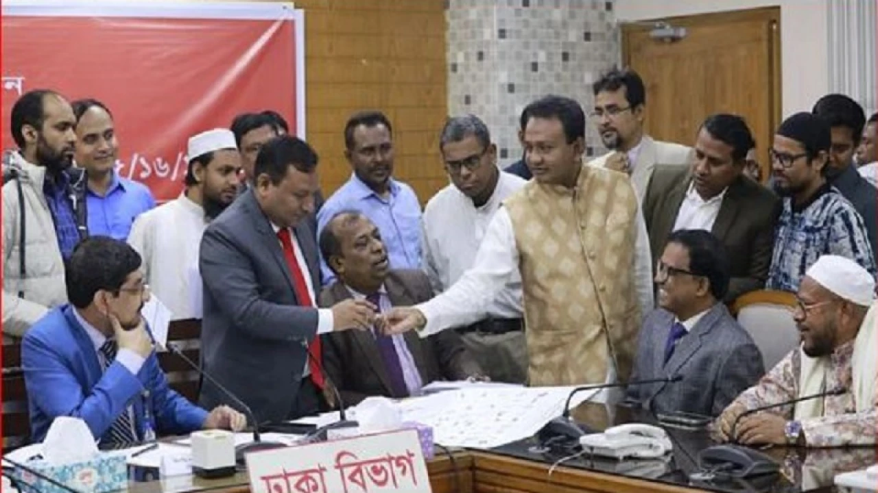 কে কোন প্রতীক পেলেন