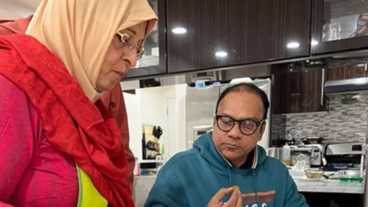 শাবানার বাসায় মিশা সওদাগর