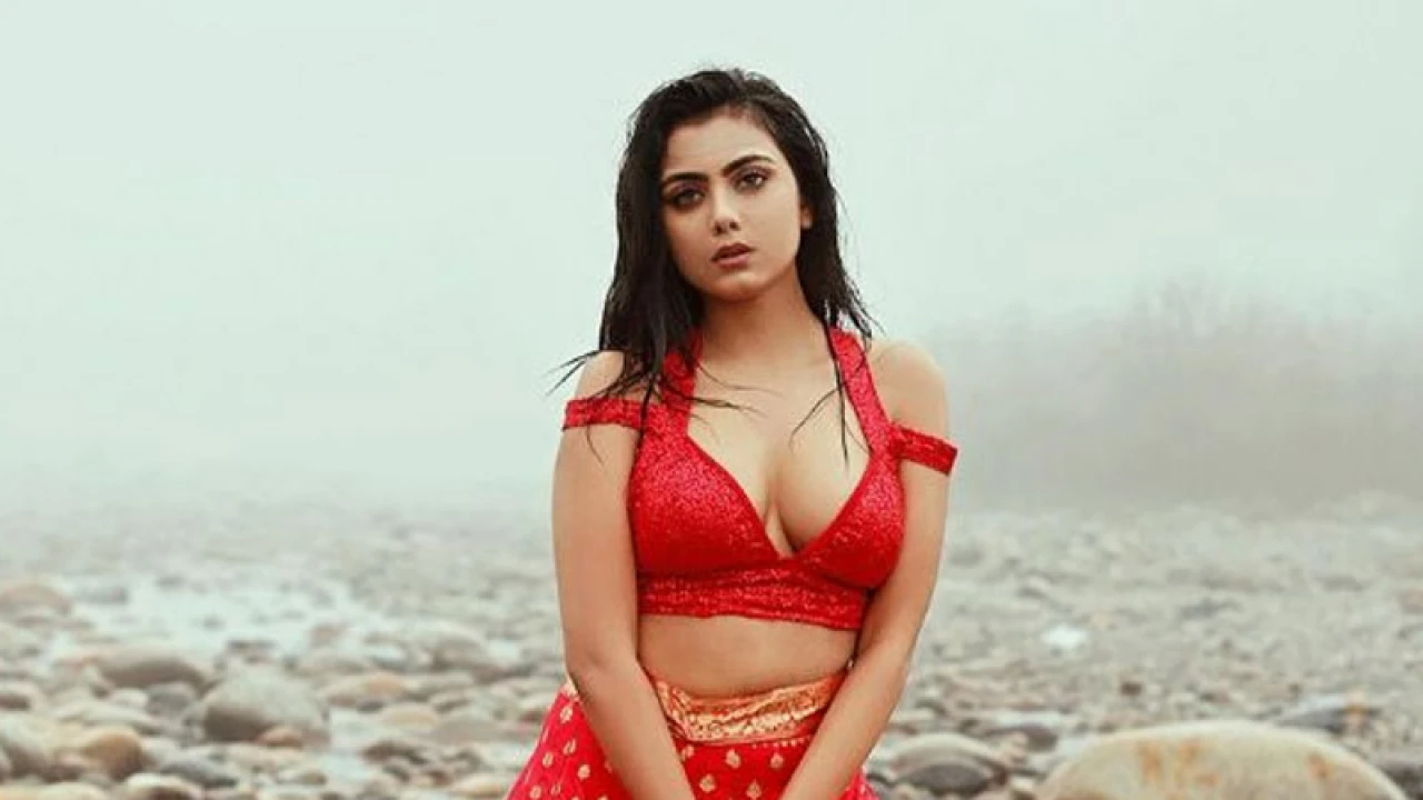 শাকিবের পর ইধিকা এবার দেবের নায়িকা