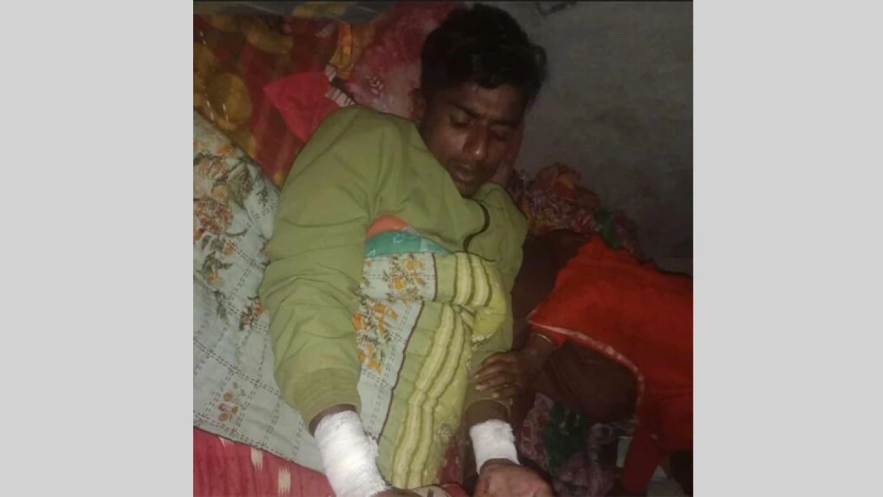 নৌকা সমর্থকের হাতের রগ কাটার অভিযোগ প্রতিপক্ষের বিরুদ্ধে